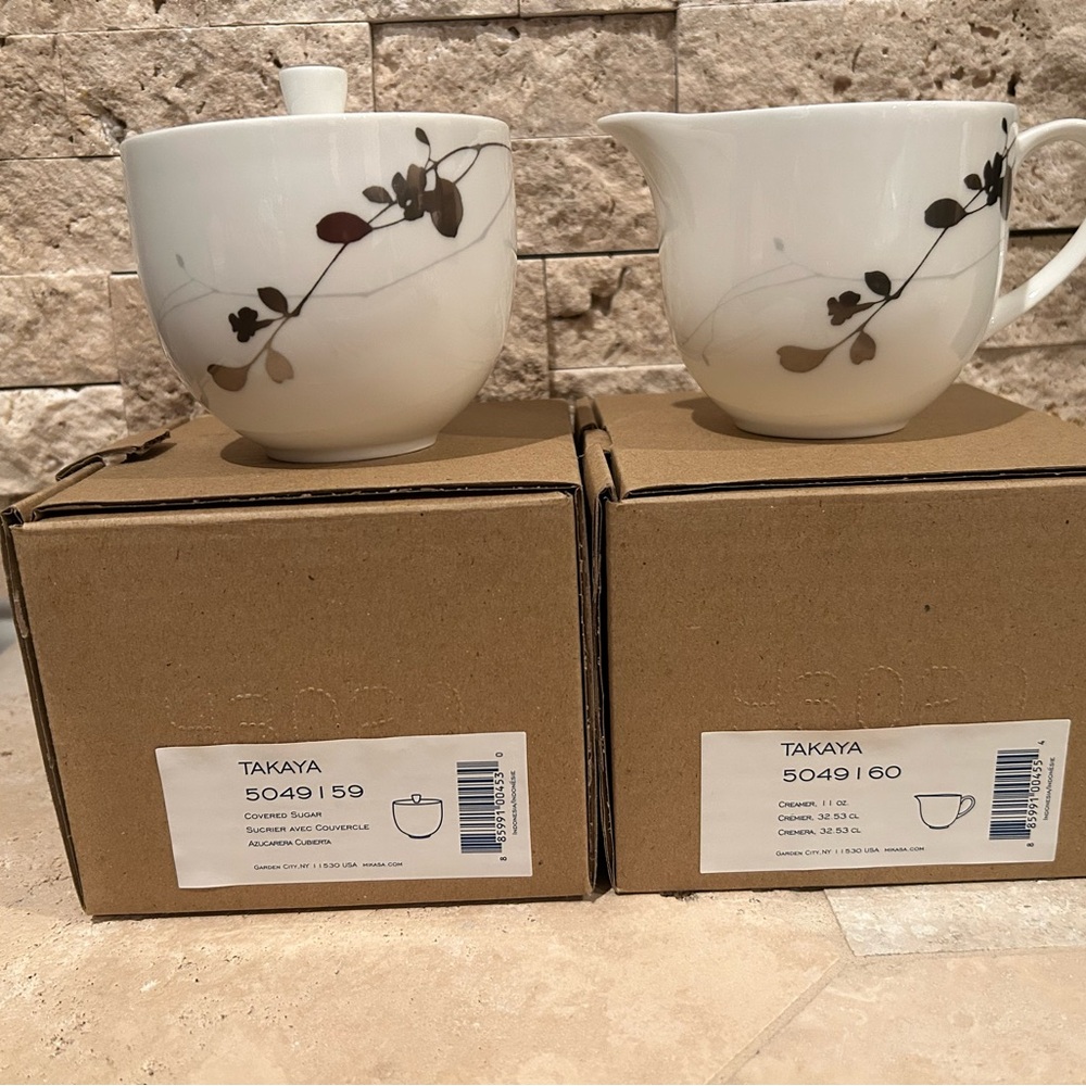 New in box Mikasa Takaya covered sugar bowl and creamer set